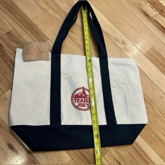 NWT Trader Joe’s Reusable Canvas White, Blue and Red Tote Bag with Front Pocket - Picture 5 of 5